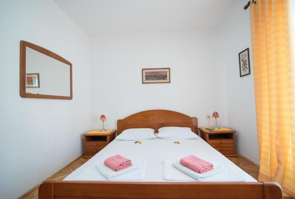 Apartments Natasa ซูเปตาร์ ภายนอก รูปภาพ