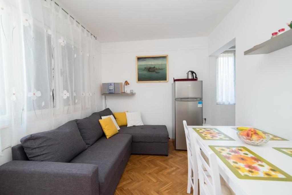 Apartments Natasa ซูเปตาร์ ภายนอก รูปภาพ