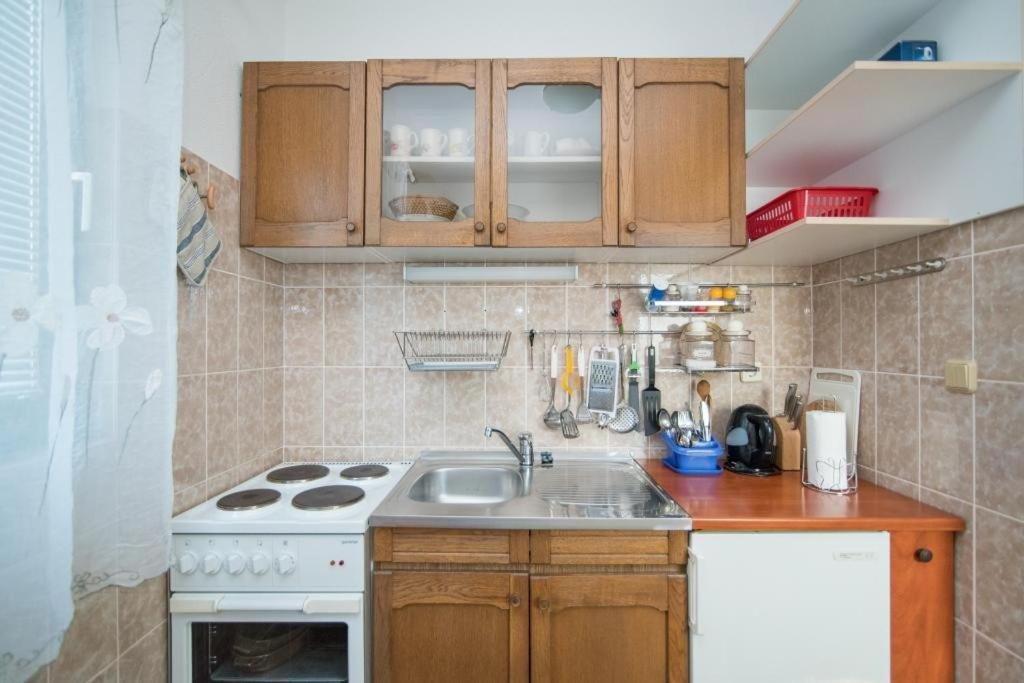 Apartments Natasa ซูเปตาร์ ภายนอก รูปภาพ