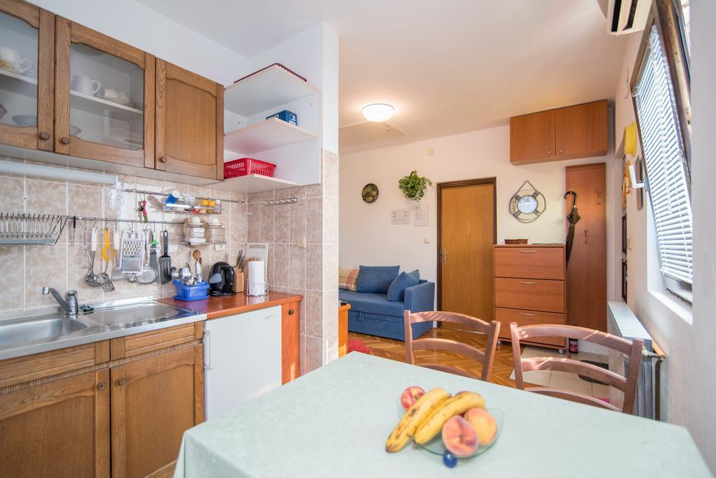Apartments Natasa ซูเปตาร์ ภายนอก รูปภาพ
