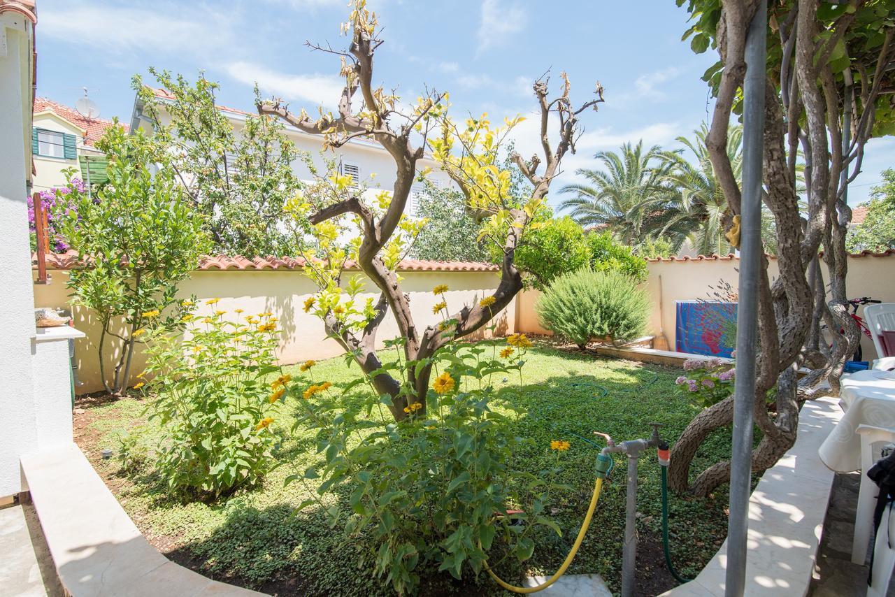 Apartments Natasa ซูเปตาร์ ภายนอก รูปภาพ